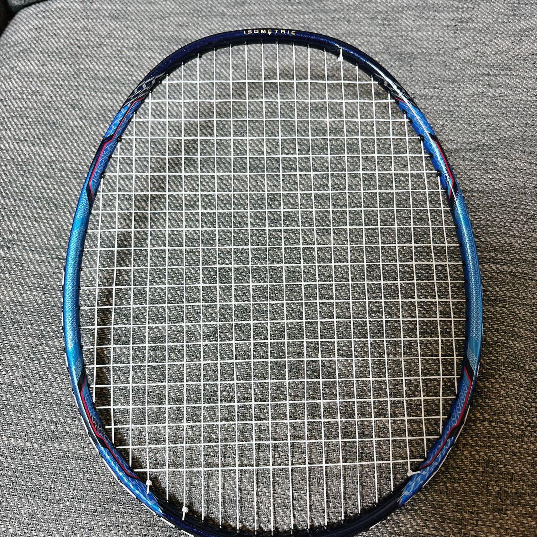 バドミントンラケット　 ヨネックス　ナノレイ900 3UG5 廃盤　希少品