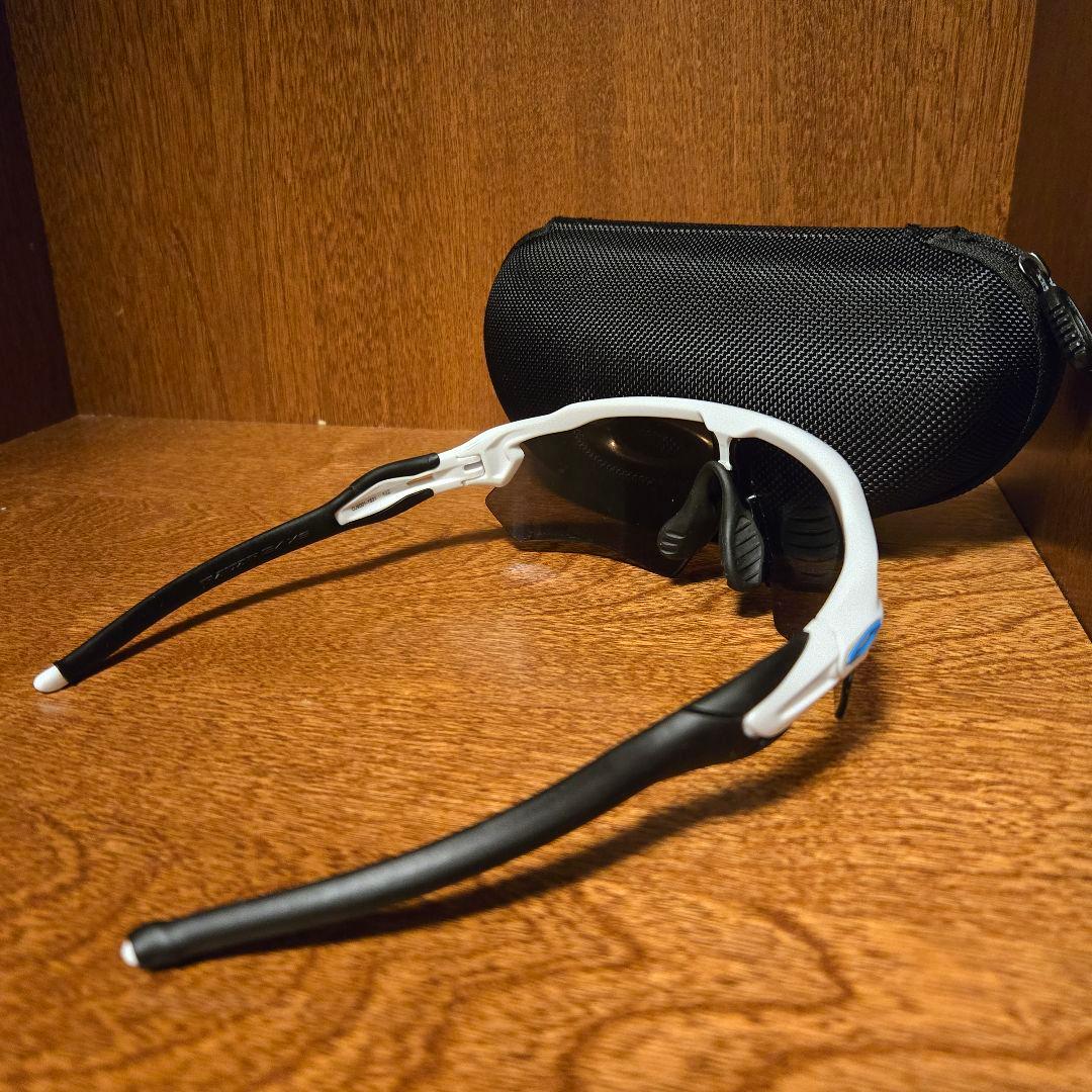 サングラス　OAKLEY