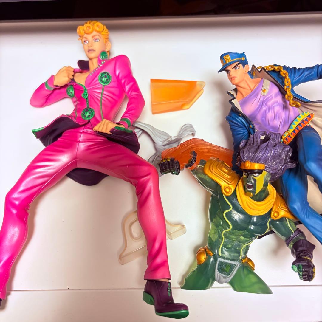ジョジョの奇妙な冒険 フィギュア2体