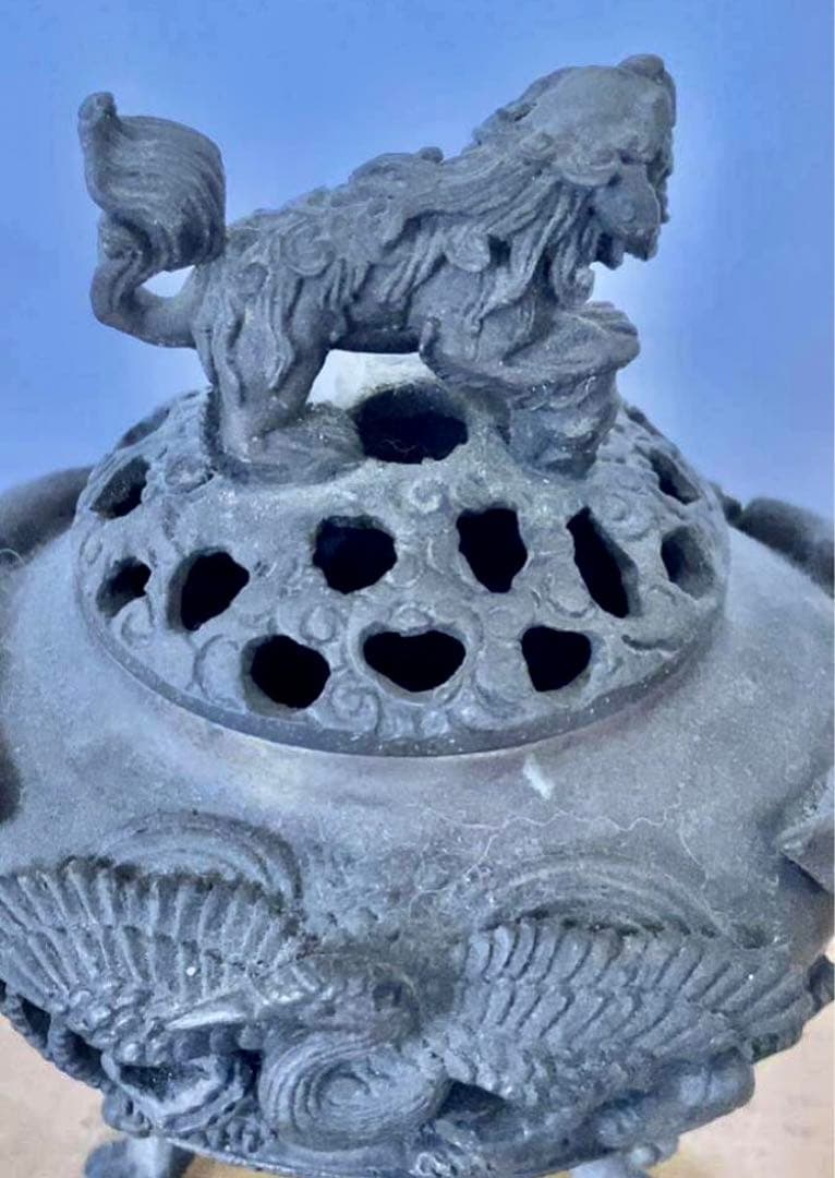 中華街名家　香炉唐金中国 乾隆年製1740年頃　象鼻耳獅子摘蓋透彫蓋獅子三足