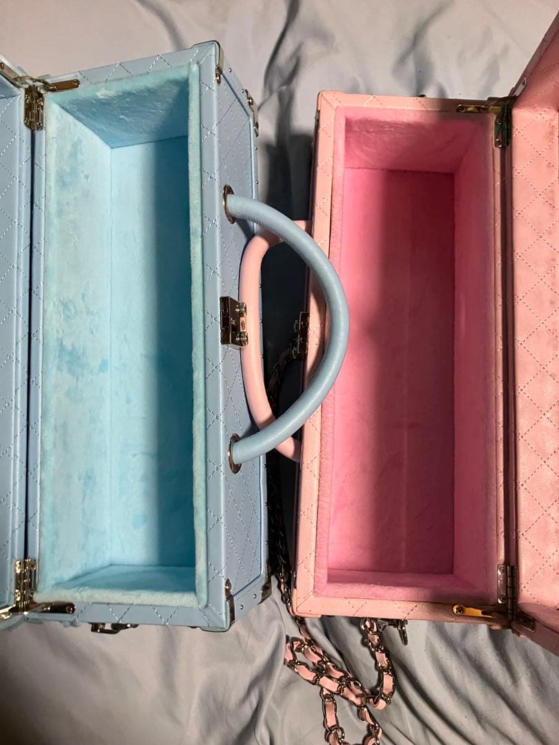 ① エンジェル シャンパン ドゥミセック 空箱 ピンクとブルー　２個セット