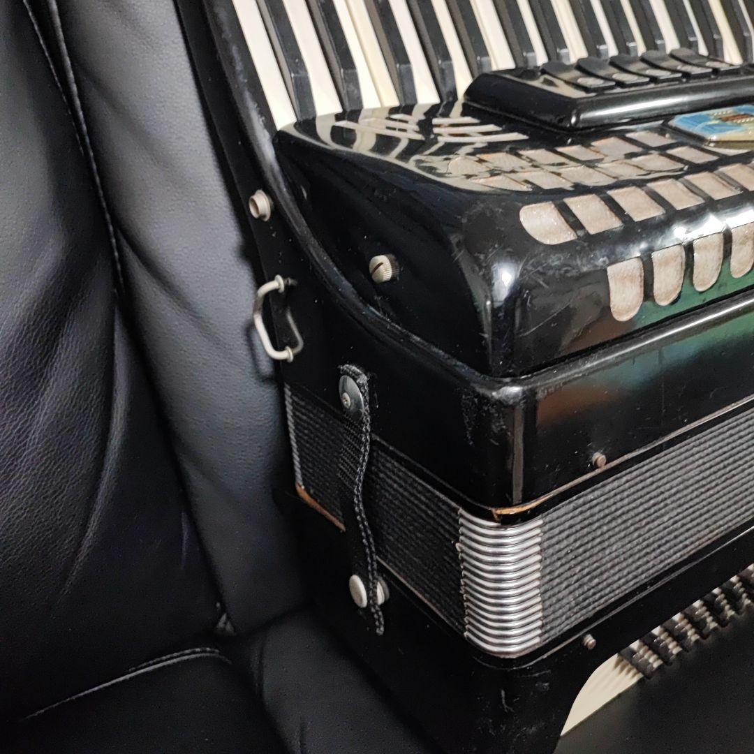 め*か様 TOMBO アコーディオン 34鍵 80ベース式 トンボ