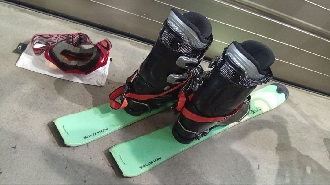 SALOMONショートスキー26cmHELDブーツOAKLEYゴーグルセット