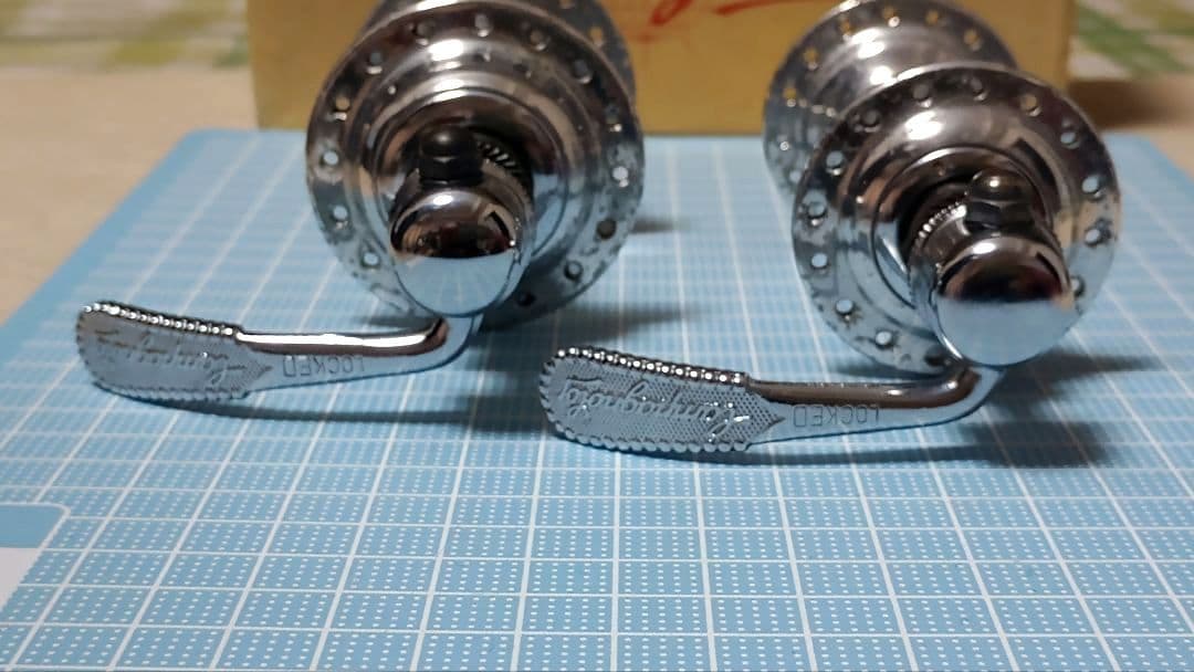 カンパニョーロ レコード ハブ スモールフランジQR 32H