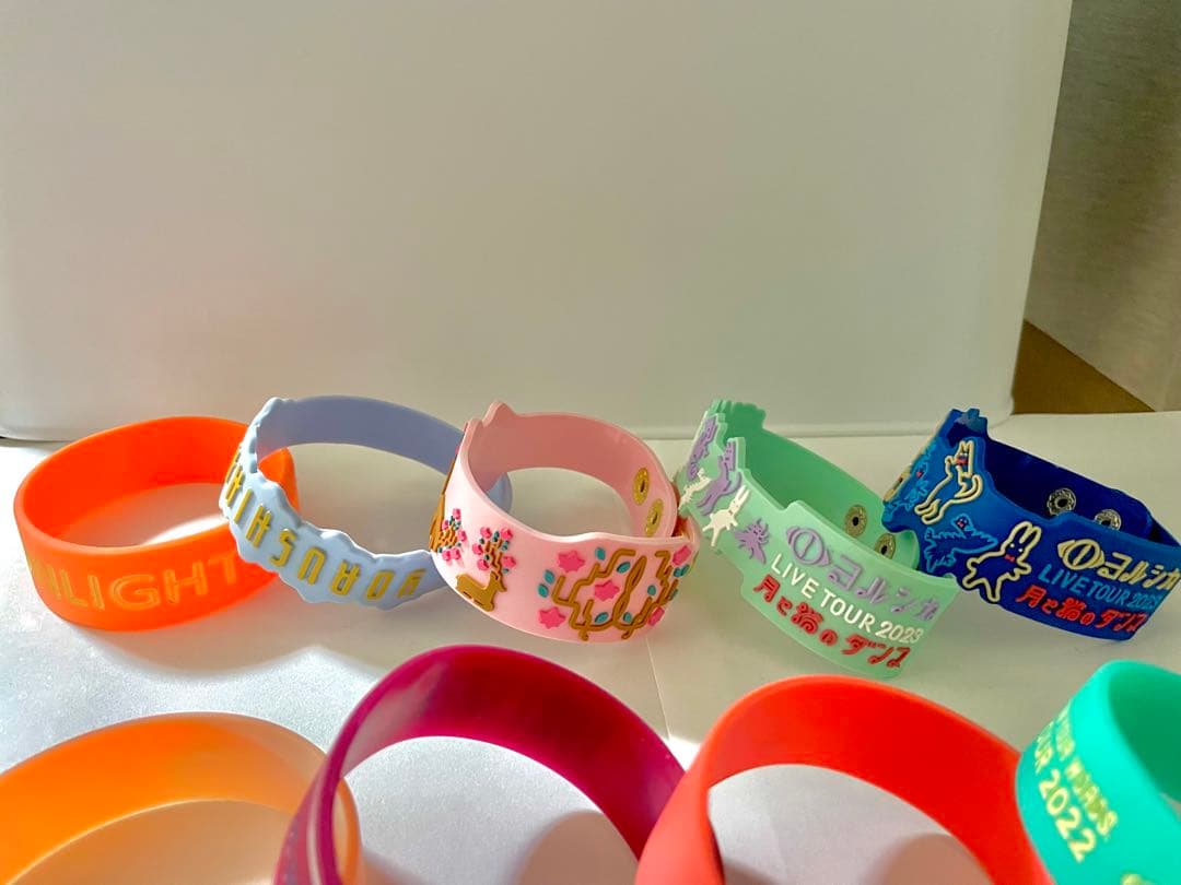 【希少・9個・バラ売可】ヨルシカ　ラバーバンド　ラババン　リストバンド　リスバン