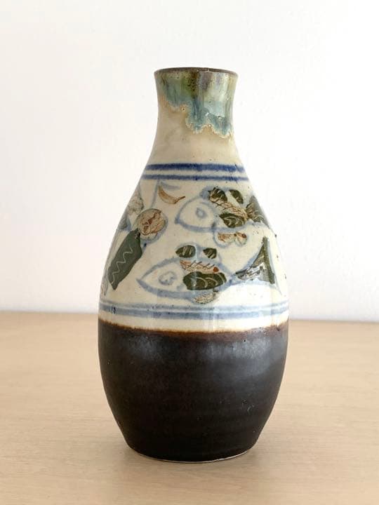 人間国宝 金城次郎初期 昭和時代 呉須絵二彩線刻魚船紋徳利