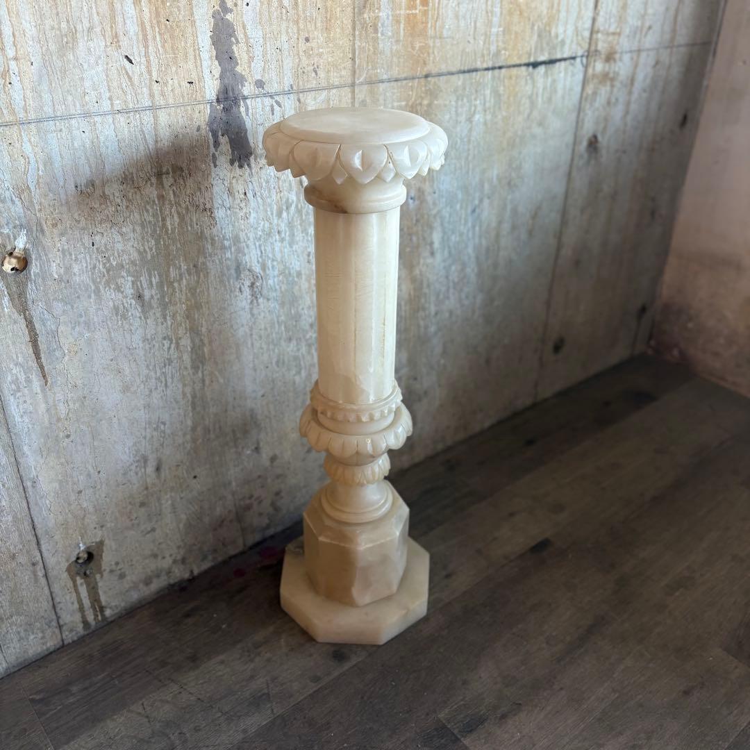 大理石　花台　コラムポール　ペデスタル　ホワイトマーブル