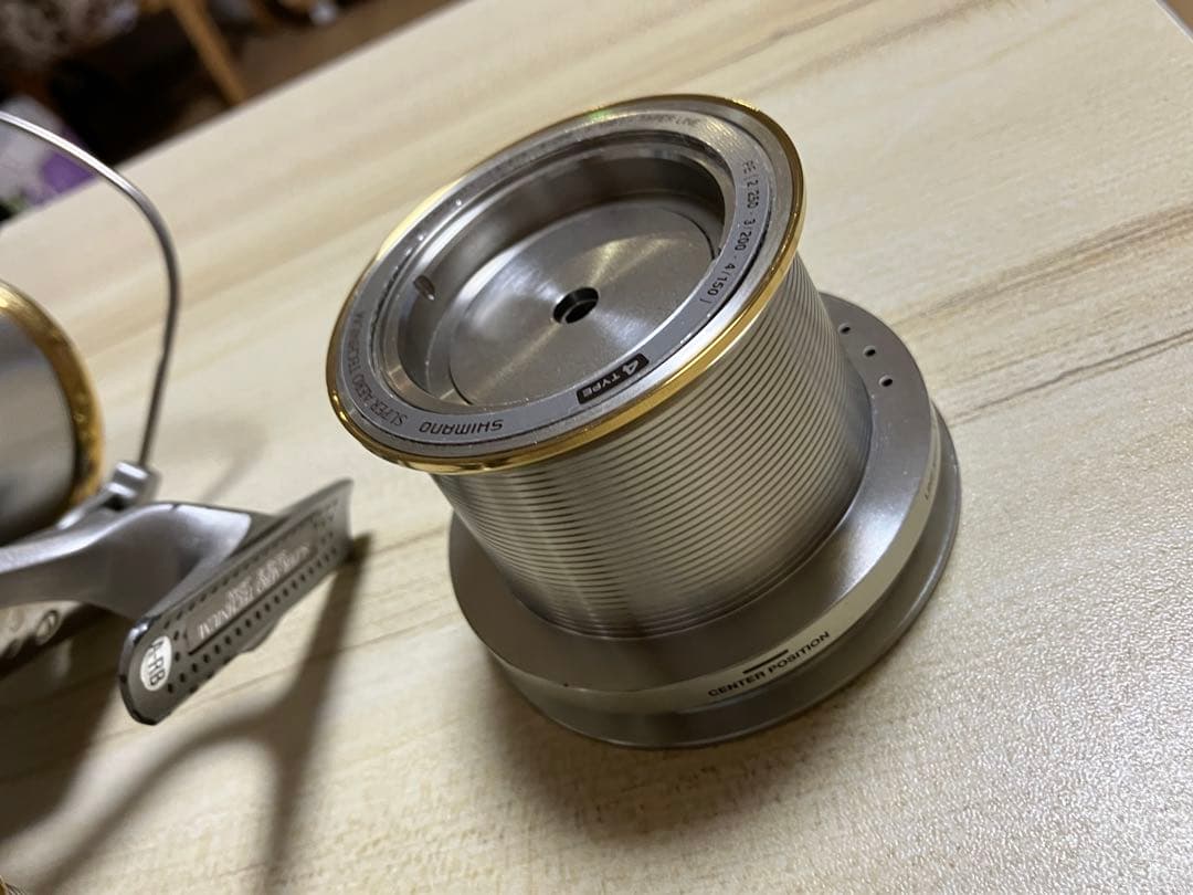 シマノ　スーパーエアロ　テクニウム　替えスプール付き