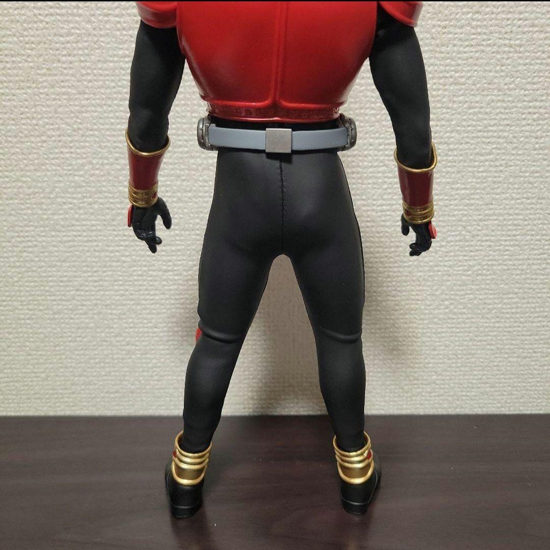 リアルアクションヒーローズ　仮面ライダークウガ　フィギュア　rah