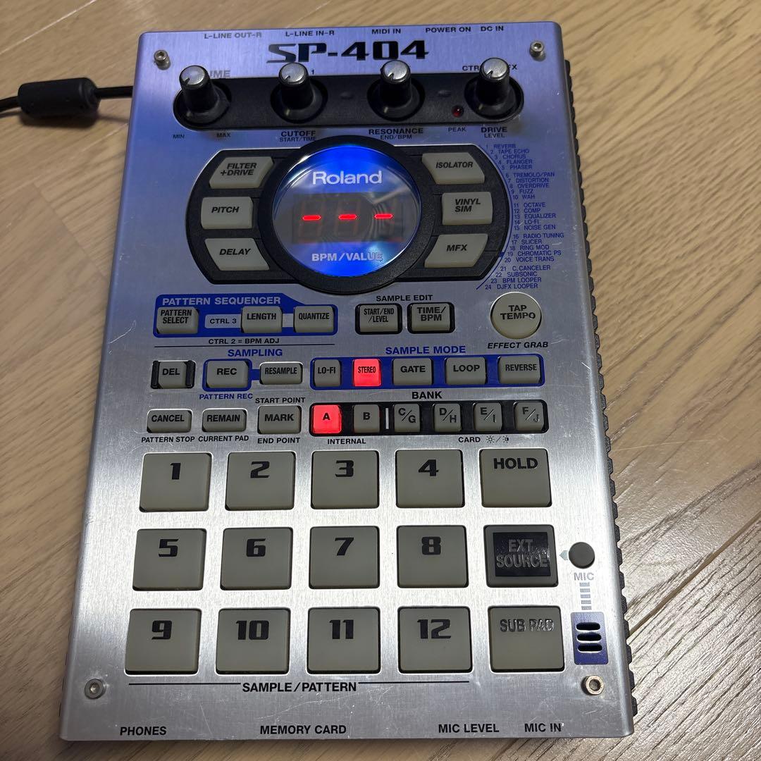 Roland サンプラー SP-404