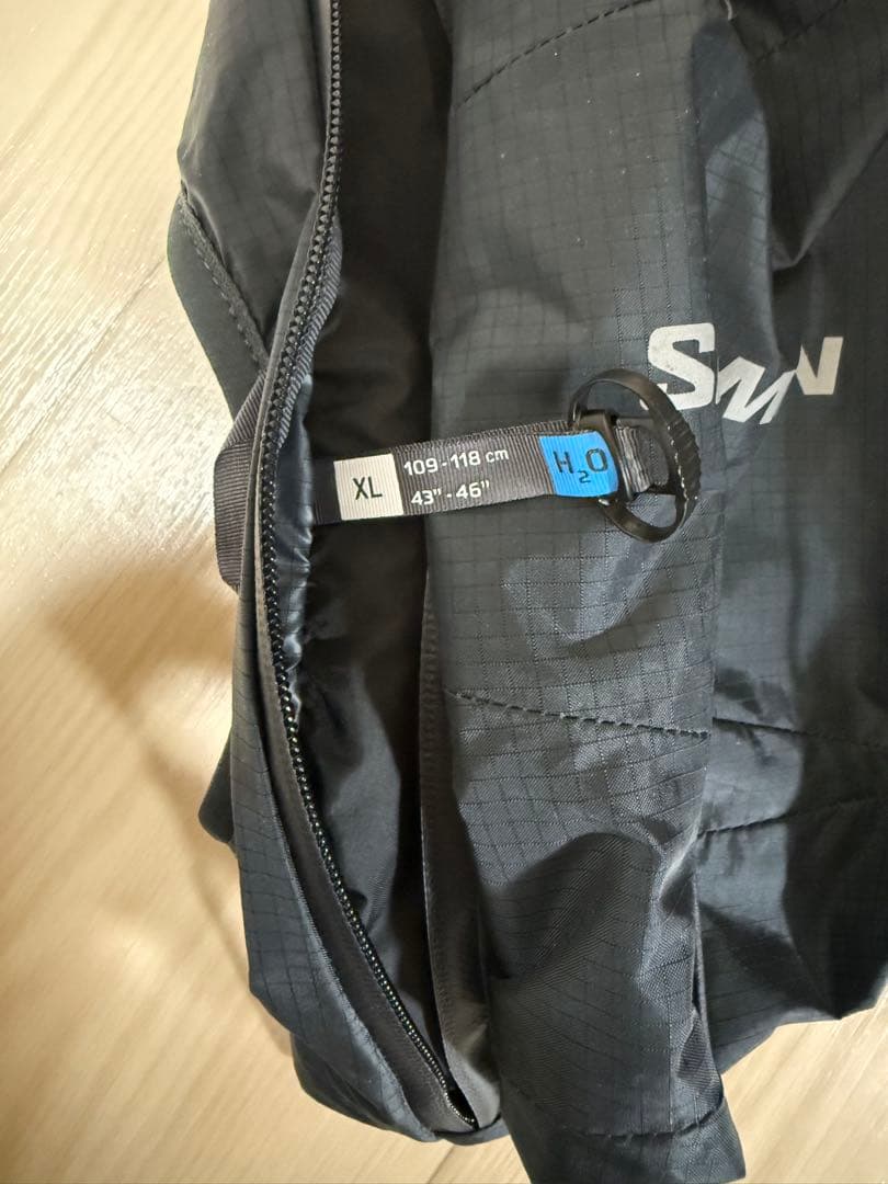 SALOMON ADV SKIN 15 ブラックsize　XL