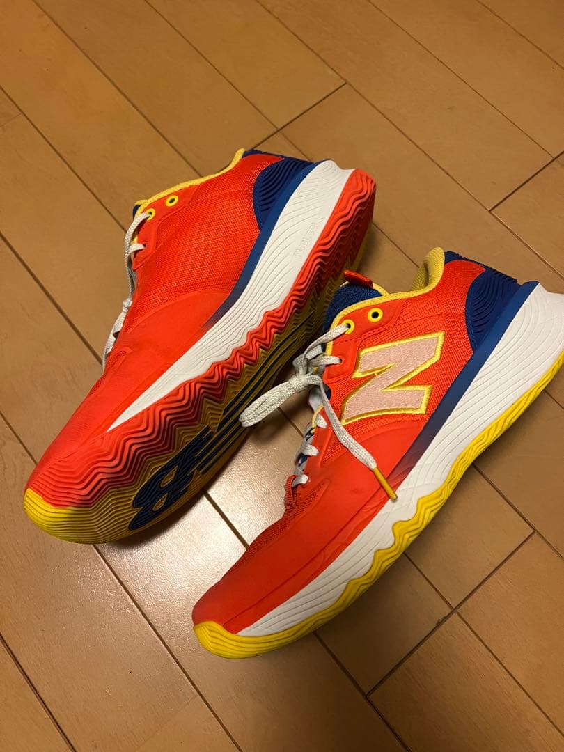 シューズ(男性用) New Balance Fuelcell HESI LOW
