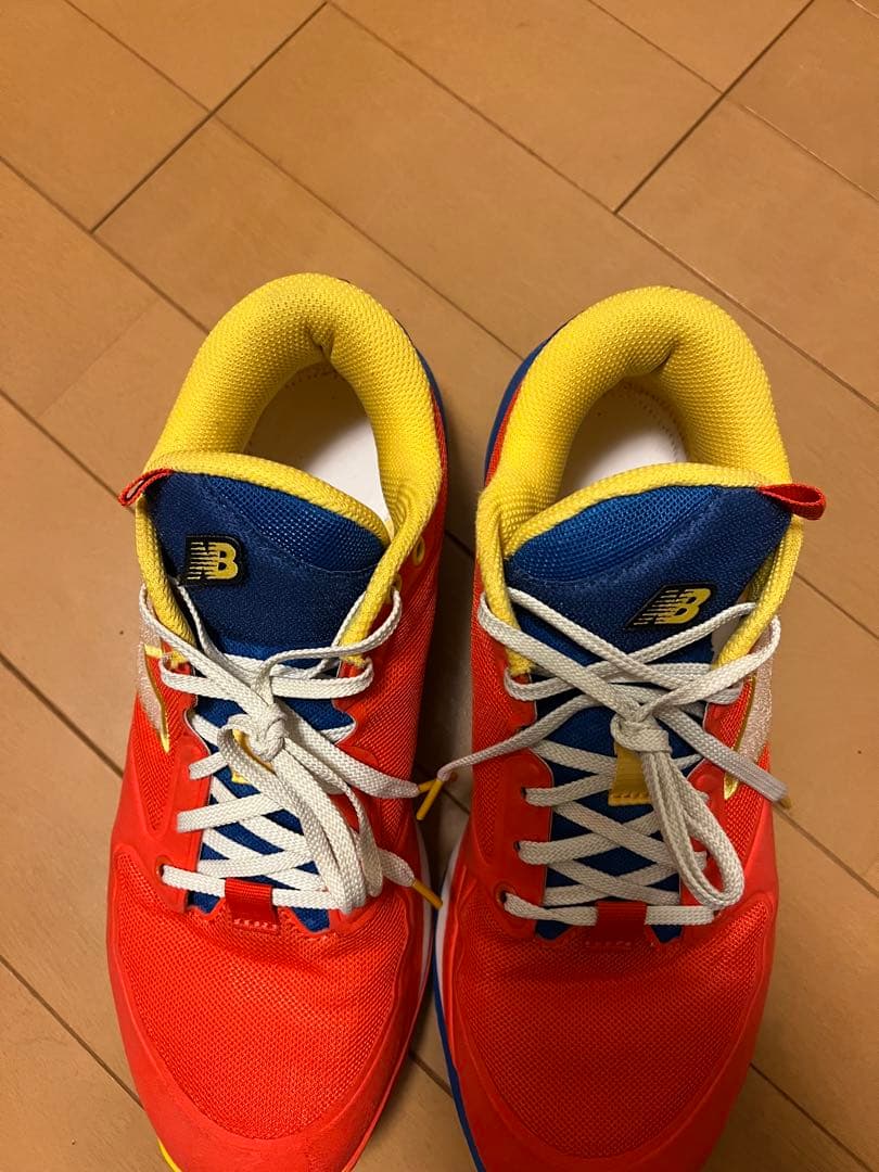 シューズ(男性用) New Balance Fuelcell HESI LOW