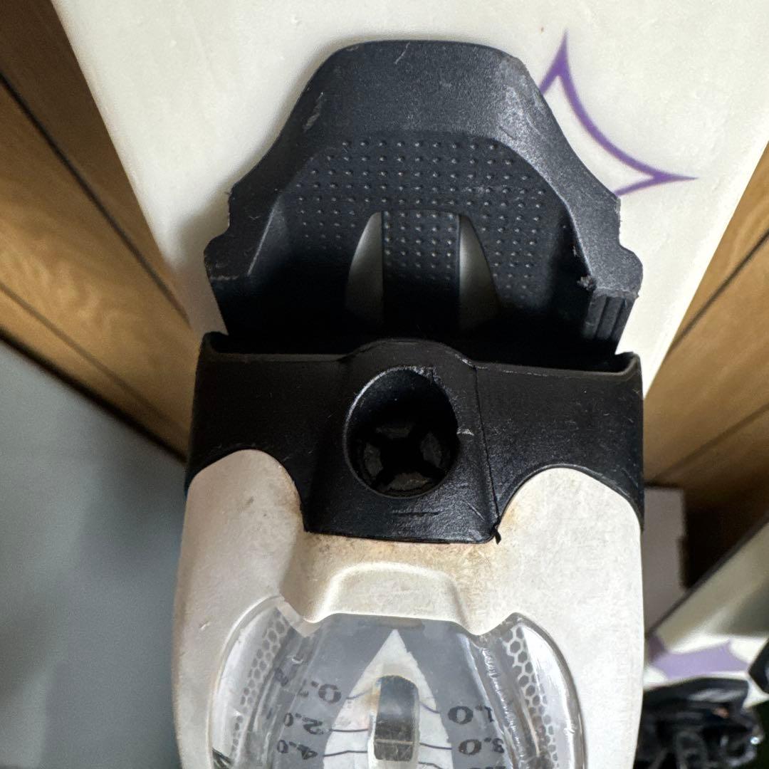 スキー板 ピンクと紫のデザイン　136