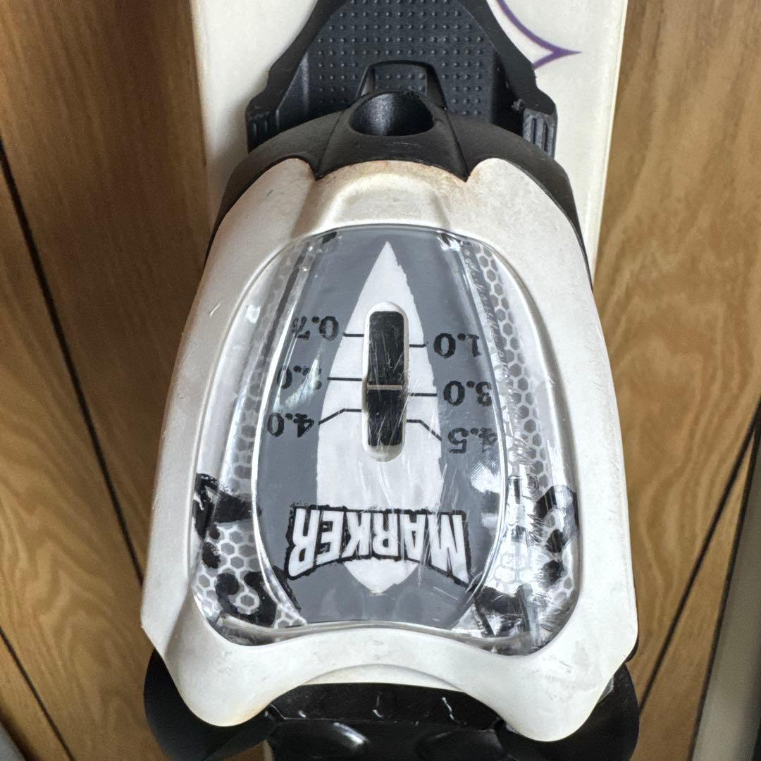 スキー板 ピンクと紫のデザイン　136