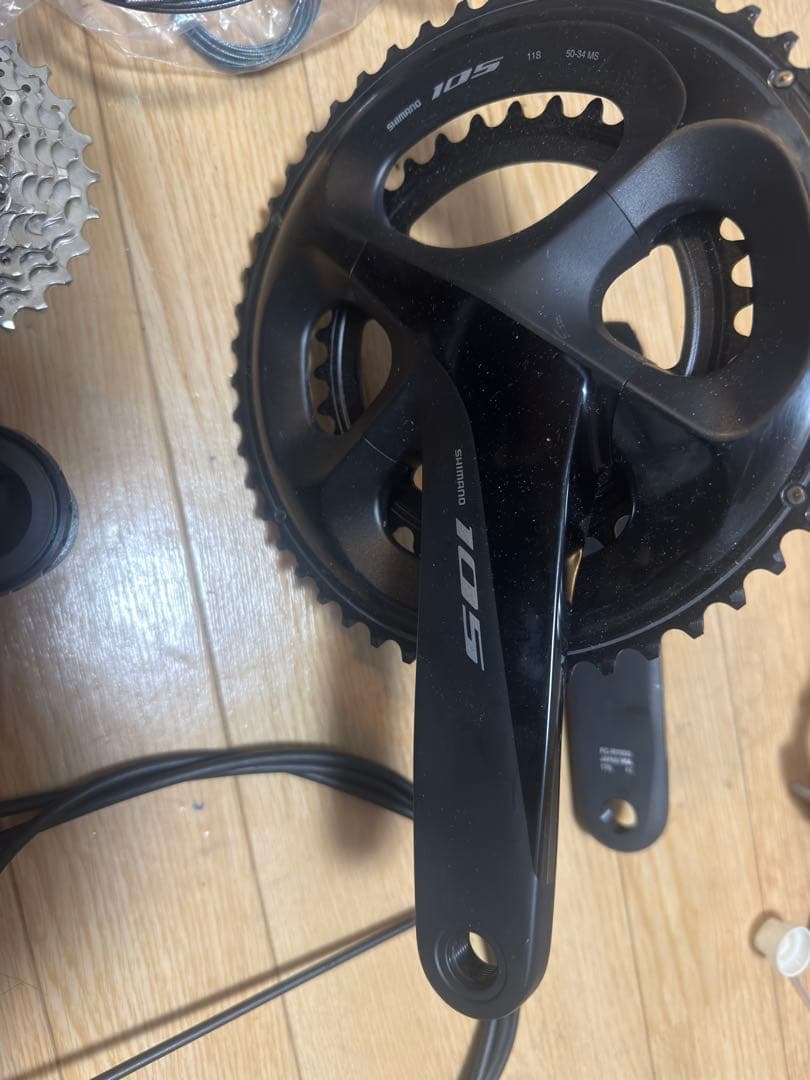 105 R7000 未使用　リムブレーキ用　スプロケ無し