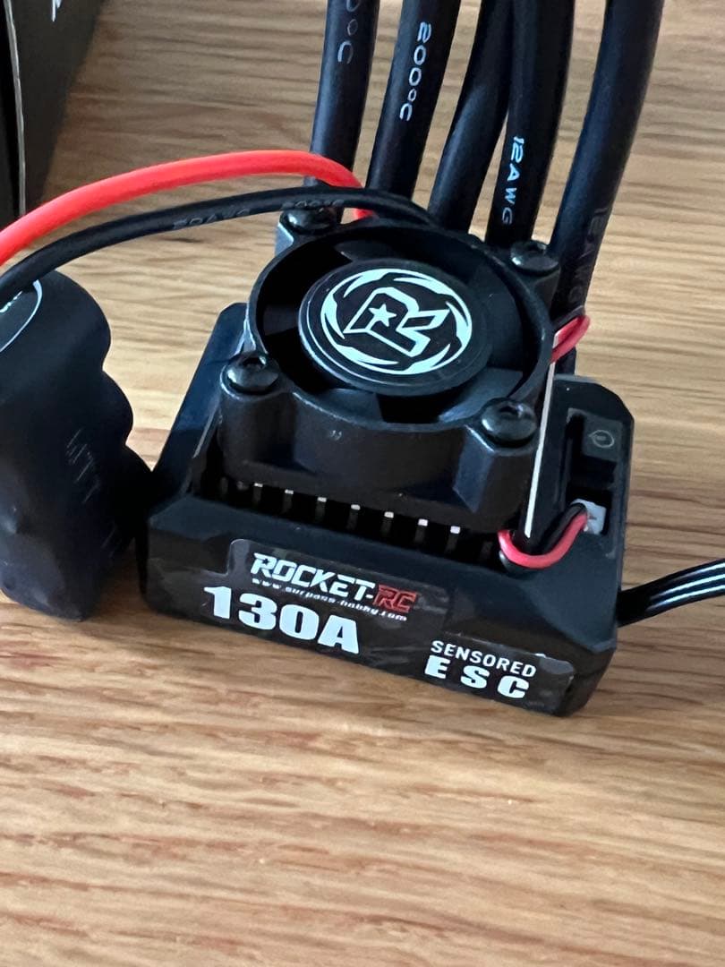 送料無料　ラジコン　ROCKET-RC ブラシレス ESC 130A 新品未使用