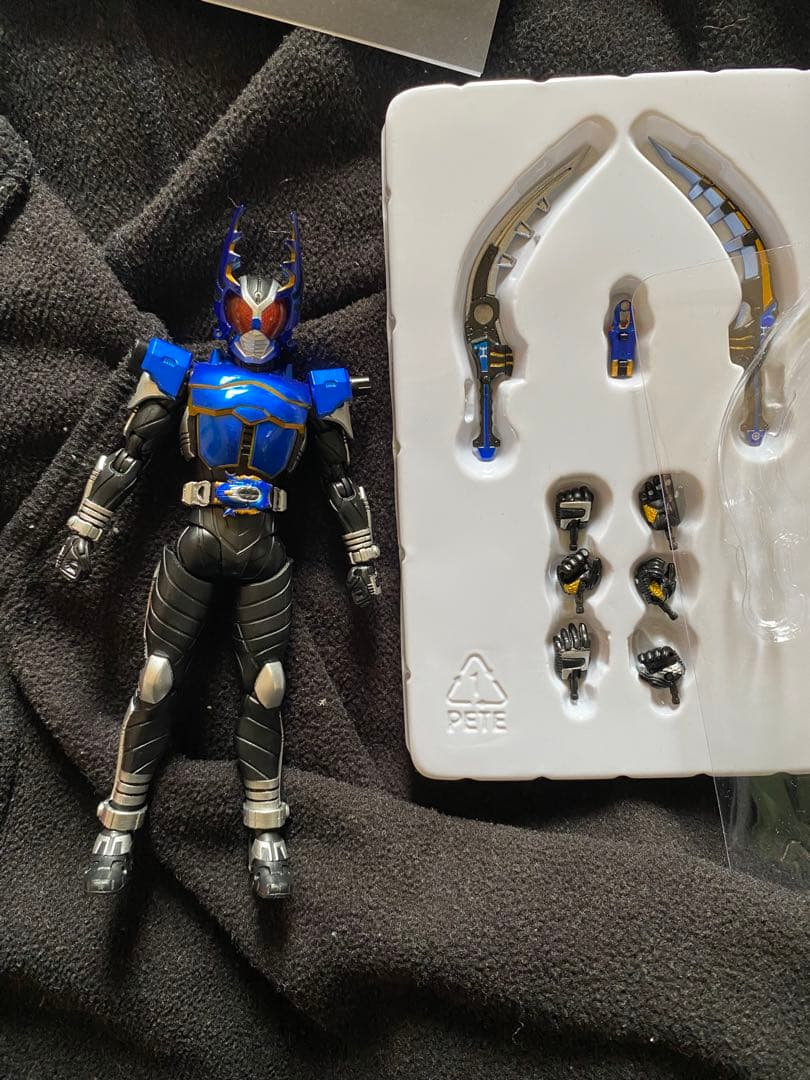 真骨彫　仮面ライダーガタック