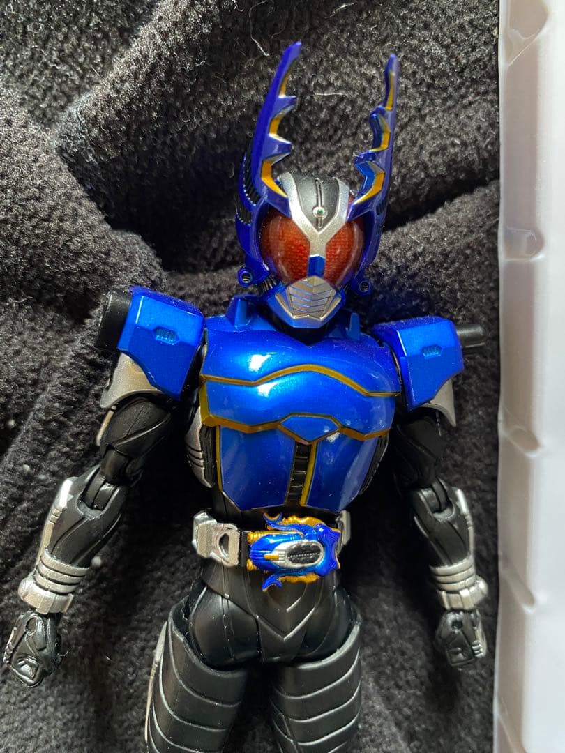 真骨彫　仮面ライダーガタック