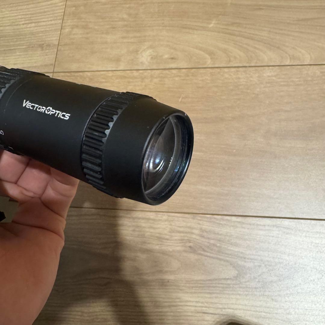ベクターオプティクス　フォレスターgen2 1-5x24