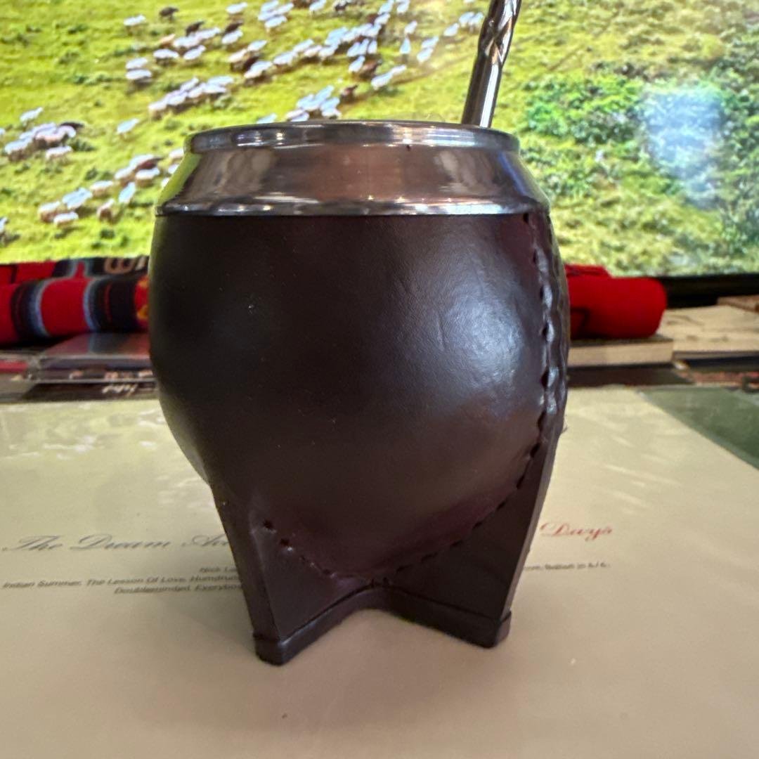 レザー製マテ茶カップとストロー