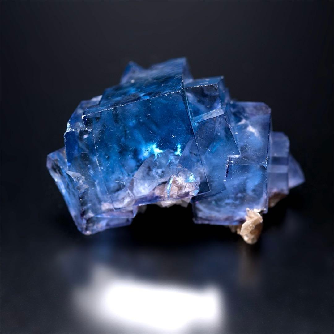 中国 ヤオガンシャン フローライト 天然石 原石 鉱物標本 鉱石 蛍石 1682