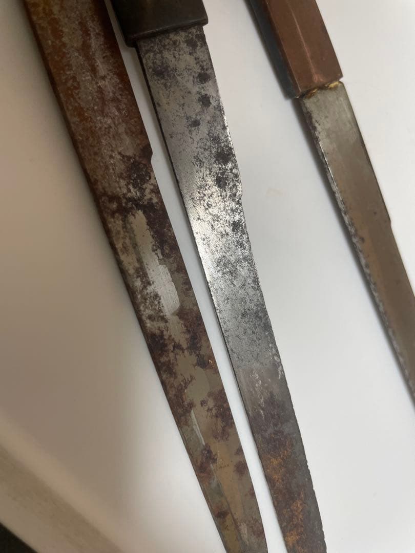 S*e様 蔵出　江戸時代　小柄小刀　獅子　五三桐紋図刀鞘図　銘　近江守久道　ペー