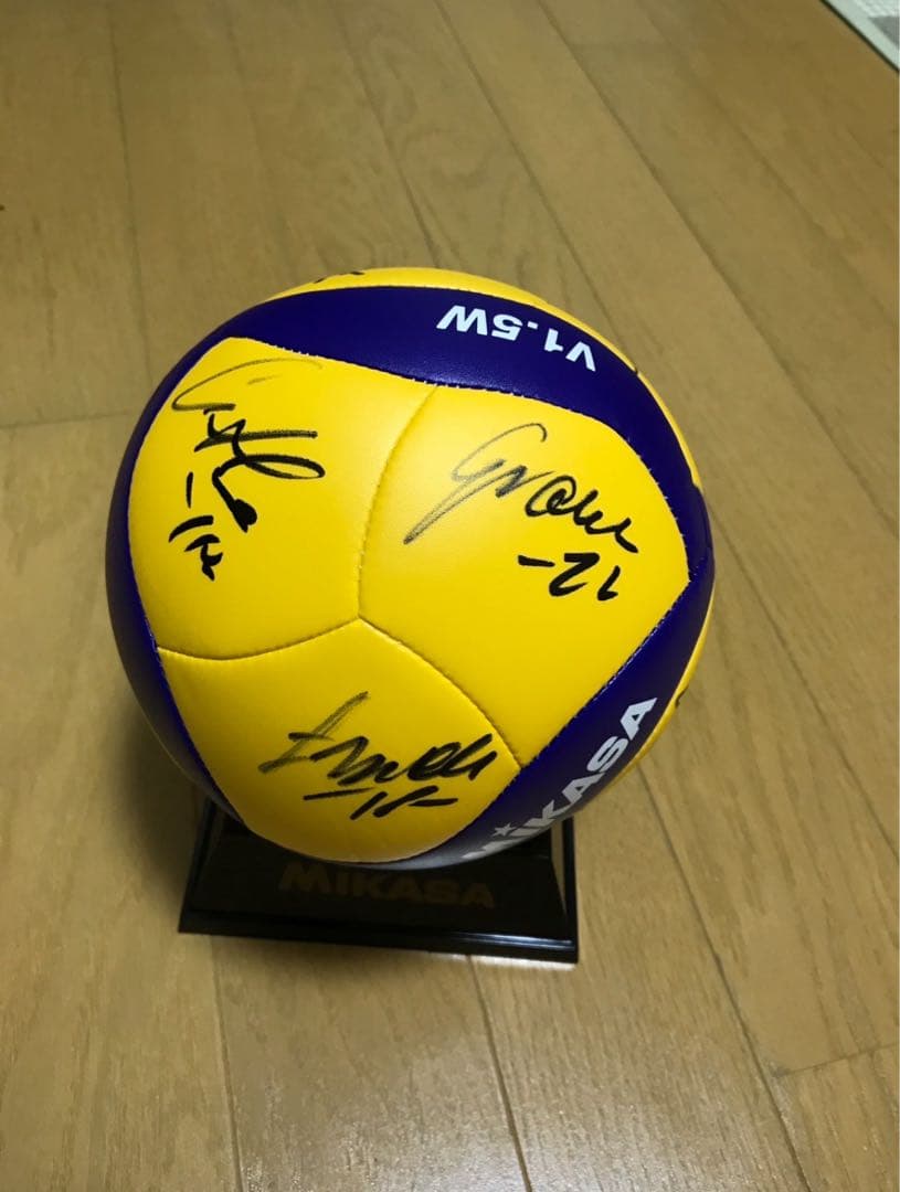 VNL女子バレーボール銅メダル3位ポーランドVSブルガリア直筆サイン入りボール
