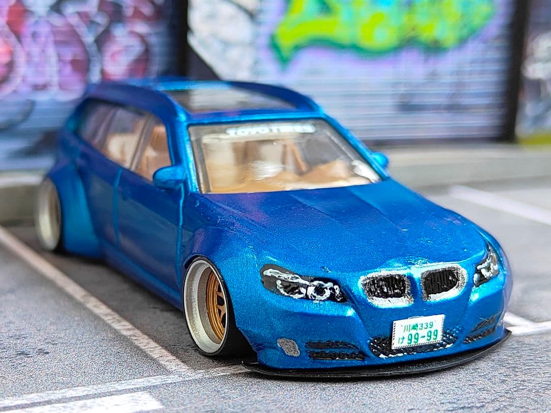 トミカ改造  M3 オーバーフェンダー 紫 深リム マッチボックス