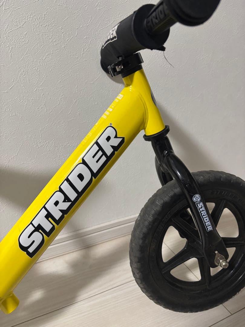 [美品] STRIDER バランスバイク スポーツイエロー