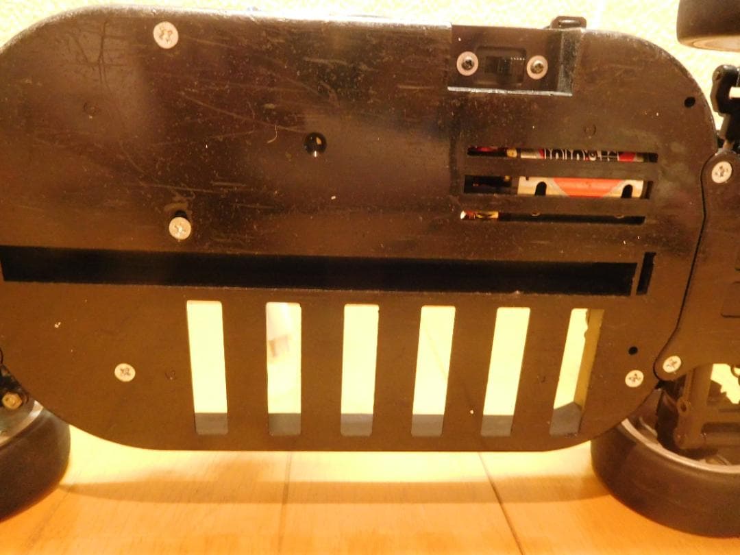 ラジコンカー　1/10 電動カー　4WD