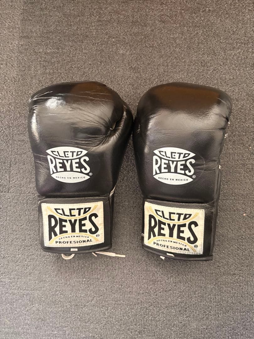 CLETO REYES レイジェス 10ozボクシンググローブ 紐　黒
