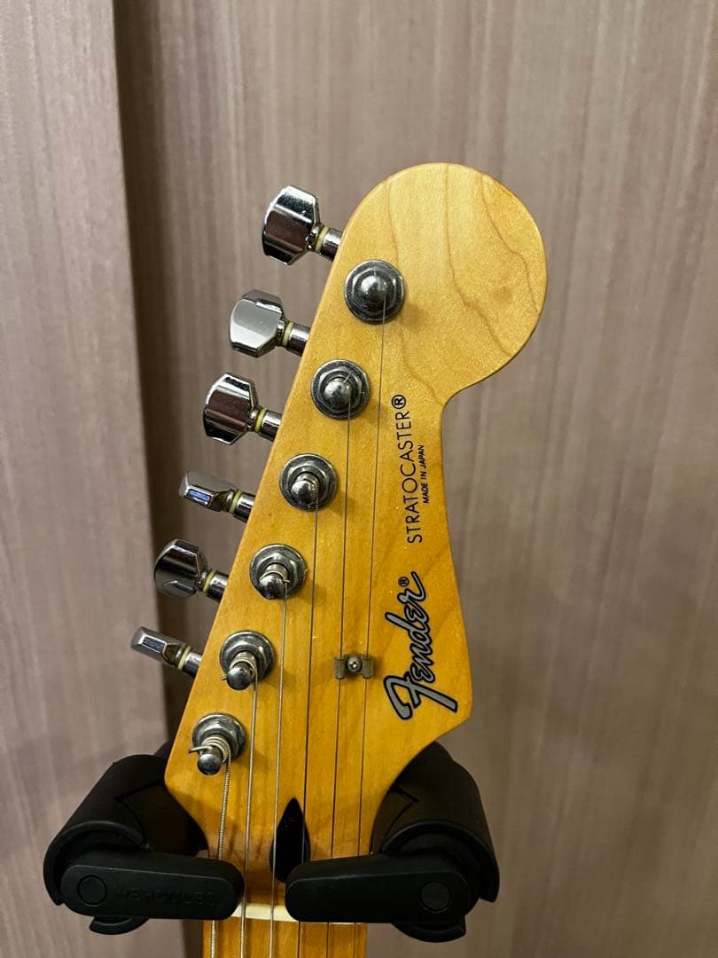 t*u様 Fender Japan フジゲン製　ストラトキャスター 94年〜95