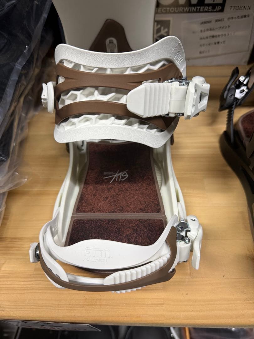 ぴ様 SLY α Sサイズ ラスト1点 グラトリ 新品未使用