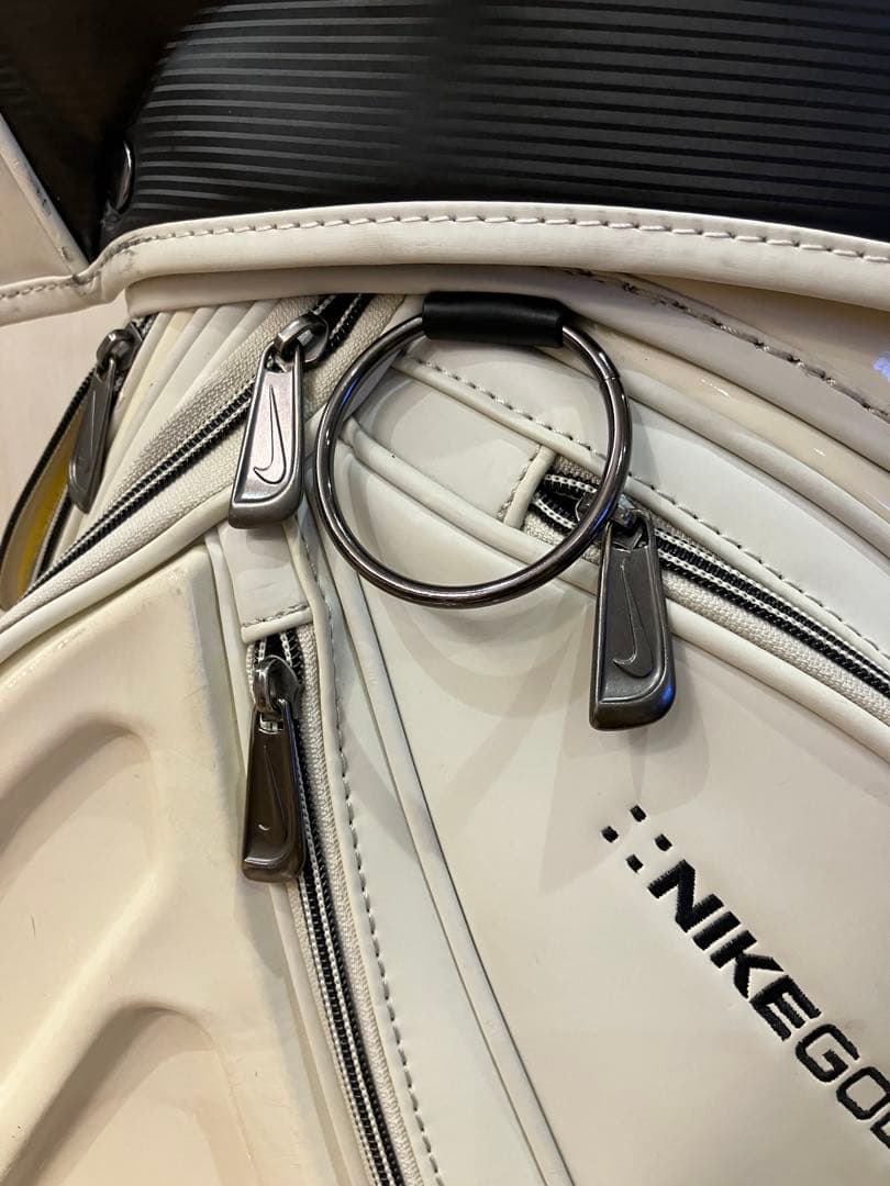 ナイキゴルフNike ツアーモデルキャディバッグ ホワイト中古