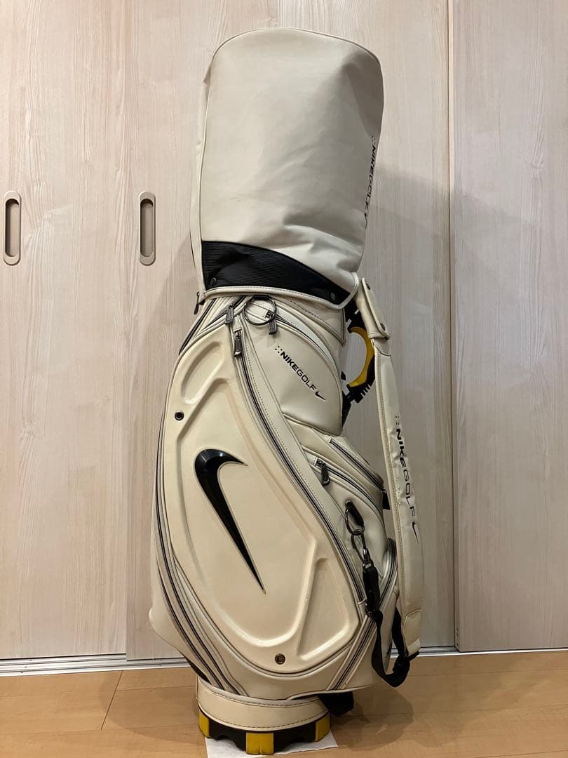 ナイキゴルフNike ツアーモデルキャディバッグ ホワイト中古