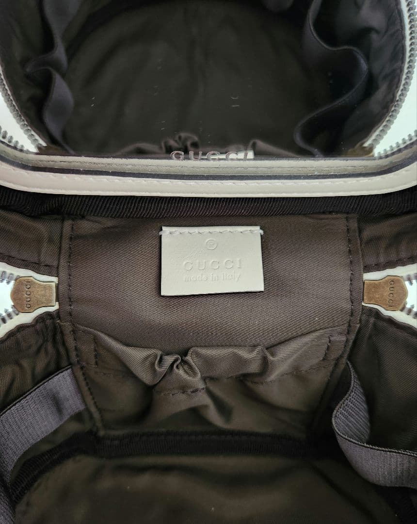 新品　未使用【GUCCI】GGマーモント バニティ ポーチ