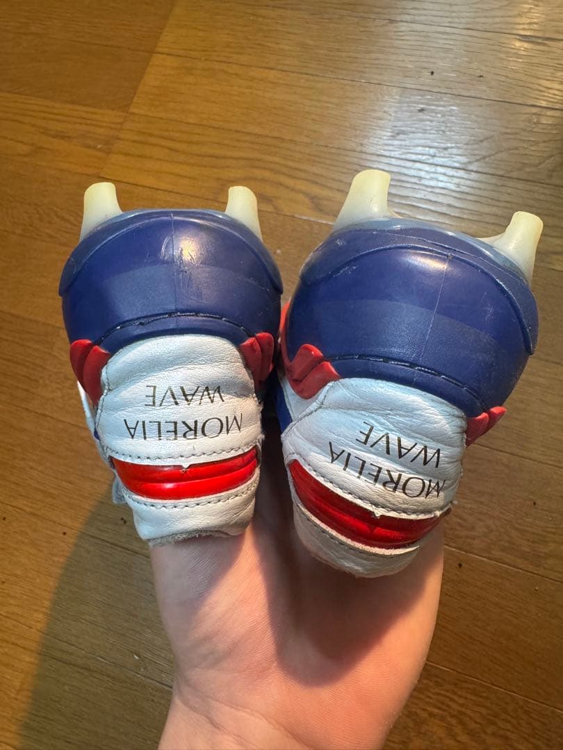 Mizuno サッカーシューズ ホワイト/ブルー/レッド モレリアウェーブ