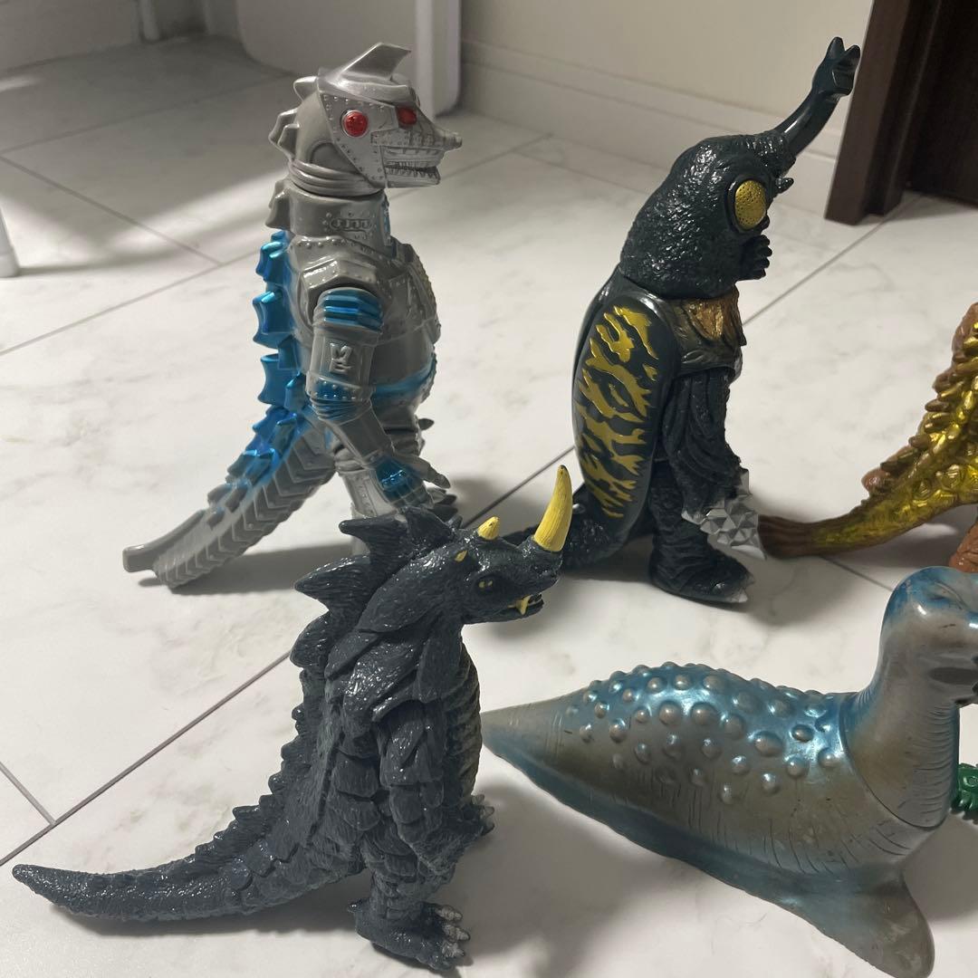 東宝怪獣フィギュア ソフビ