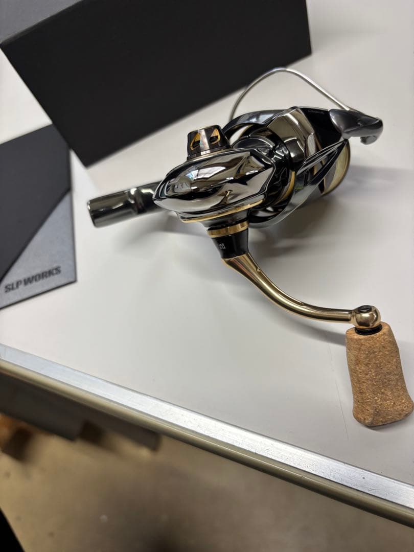 ダイワ　SLP WORKS 22イグジスト PC LT2500 セミオーダー