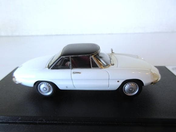 特価 MakeUp 1/43 アルファロメオ 1600 スパイダー Duetto