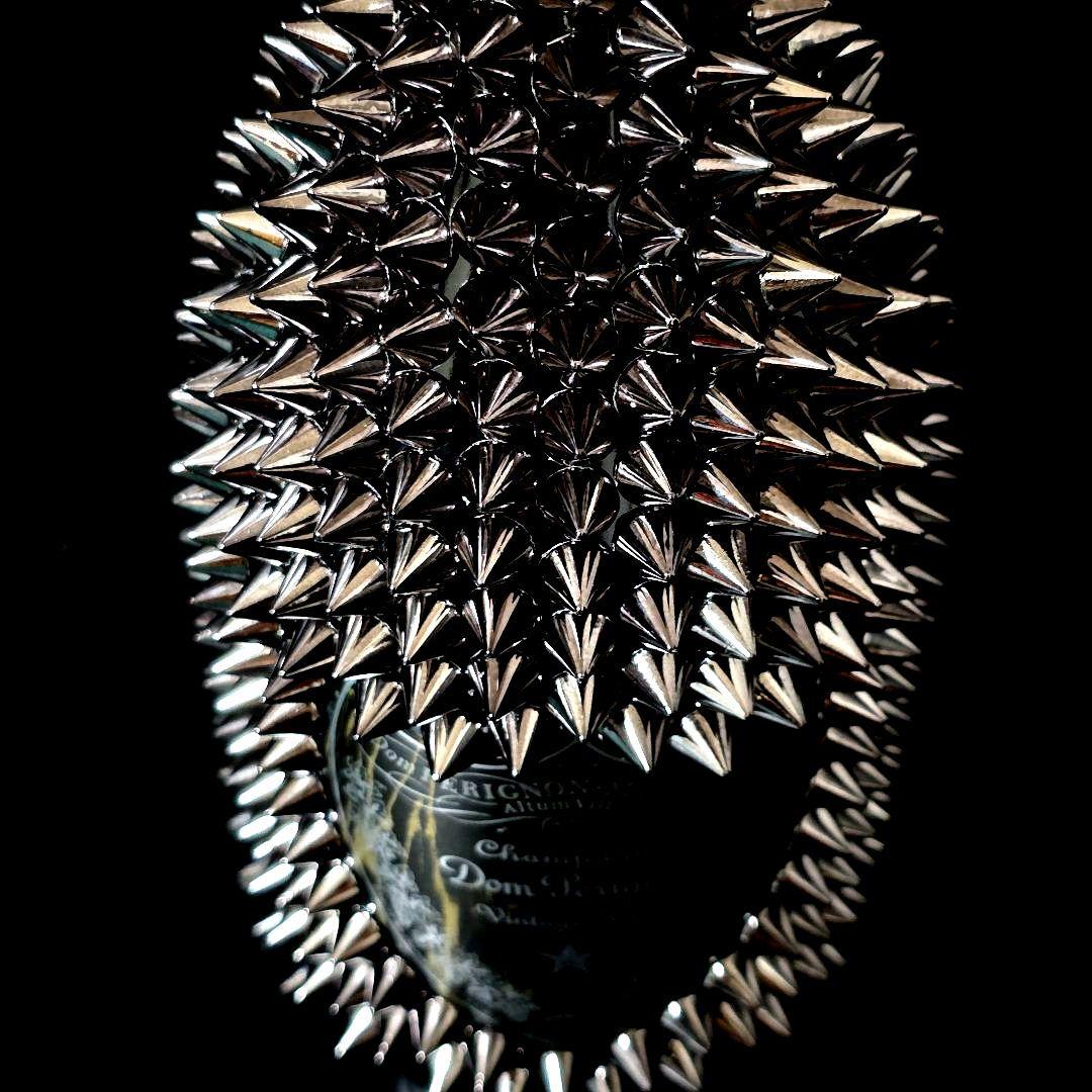 【24時間以内発送】ドン・ペリニヨン デヴィトリンチ ガンメタフルスタッズボトル