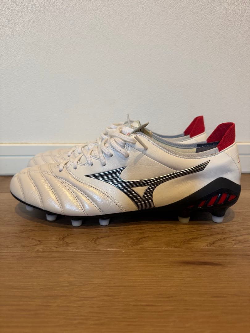 ☆新品☆ミズノ スパイク モレリア ネオⅢ 27.5 ※加工あり