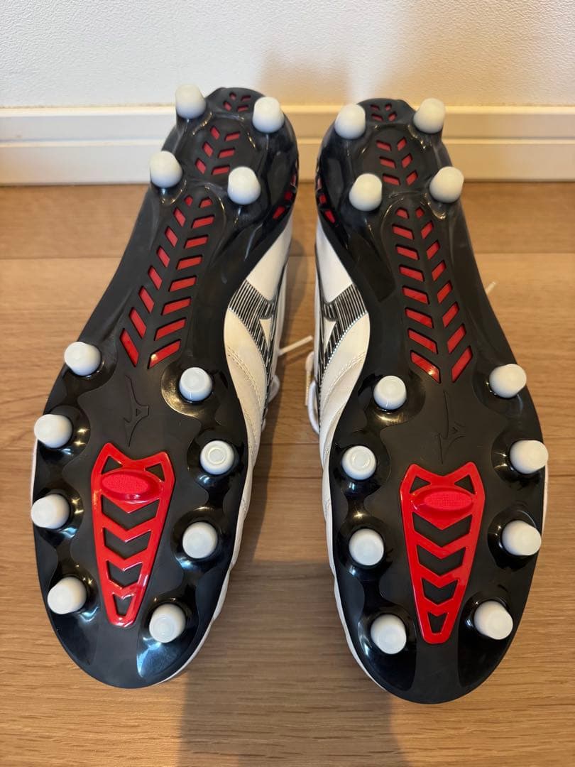 ☆新品☆ミズノ スパイク モレリア ネオⅢ 27.5 ※加工あり