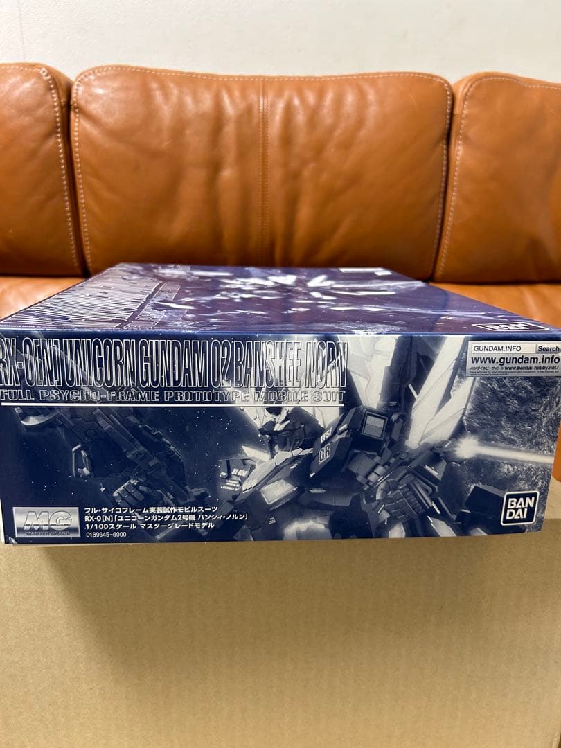 RX-0 ユニコーンガンダム2号機　バンシィ•ルノン　1/100スケール
