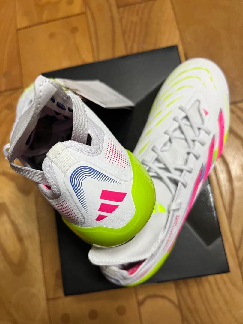 新品　最新　特価　限定　アディダス　プレデター Elite FT FG 25.5