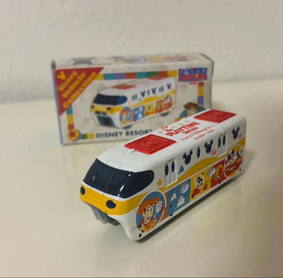 【美品】トミカ　トイストーリー　トイズキャリー（トラック）・トミカ11台セット！