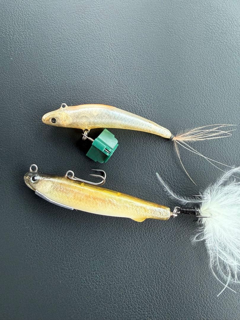 フレッシュベイトルアーズ　魚皮ルアー