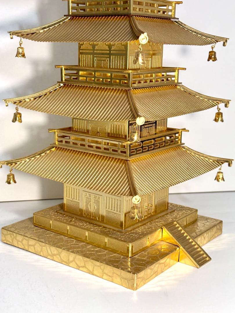 #五重塔 金属製オブジェ