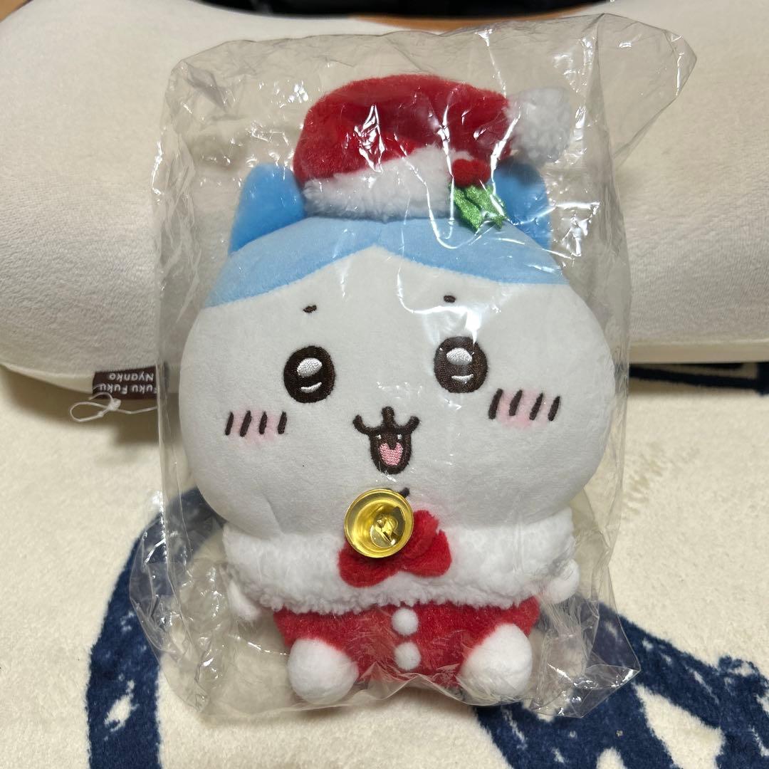 ちいかわ　ぬいぐるみ　サンタ　ハチワレ